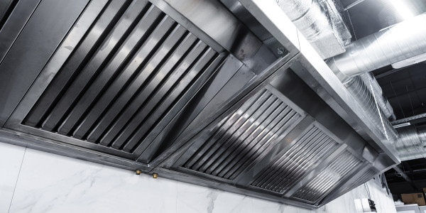 Limpiezas de Conductos de Extracción y Ventilación Torres · Cocina de Braserías