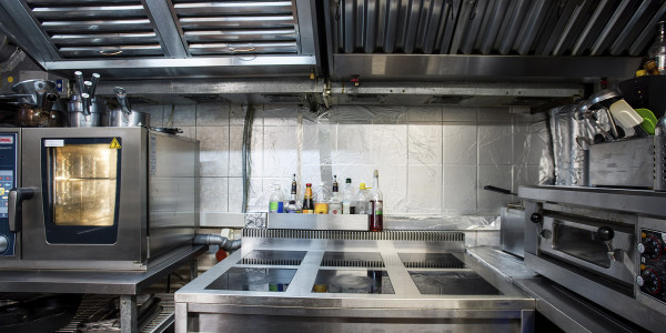 Limpiezas de Conductos de Extracción y Ventilación Santa Elena · Cocina de Kebabs