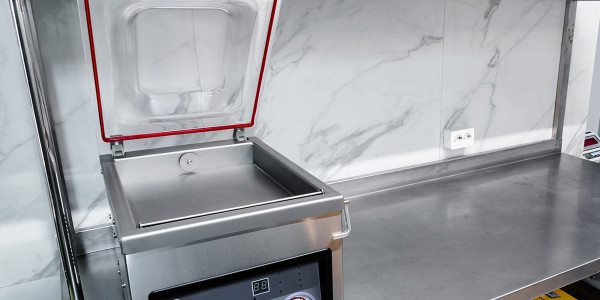 Limpiezas de Conductos de Extracción y Ventilación Rus · Cocina de Pastelerías
